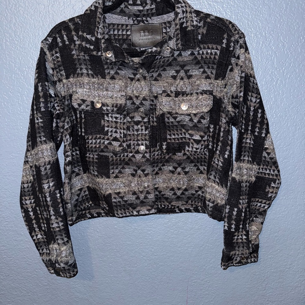 BB Dakota Black & Gray Patterned Cropped Jacket